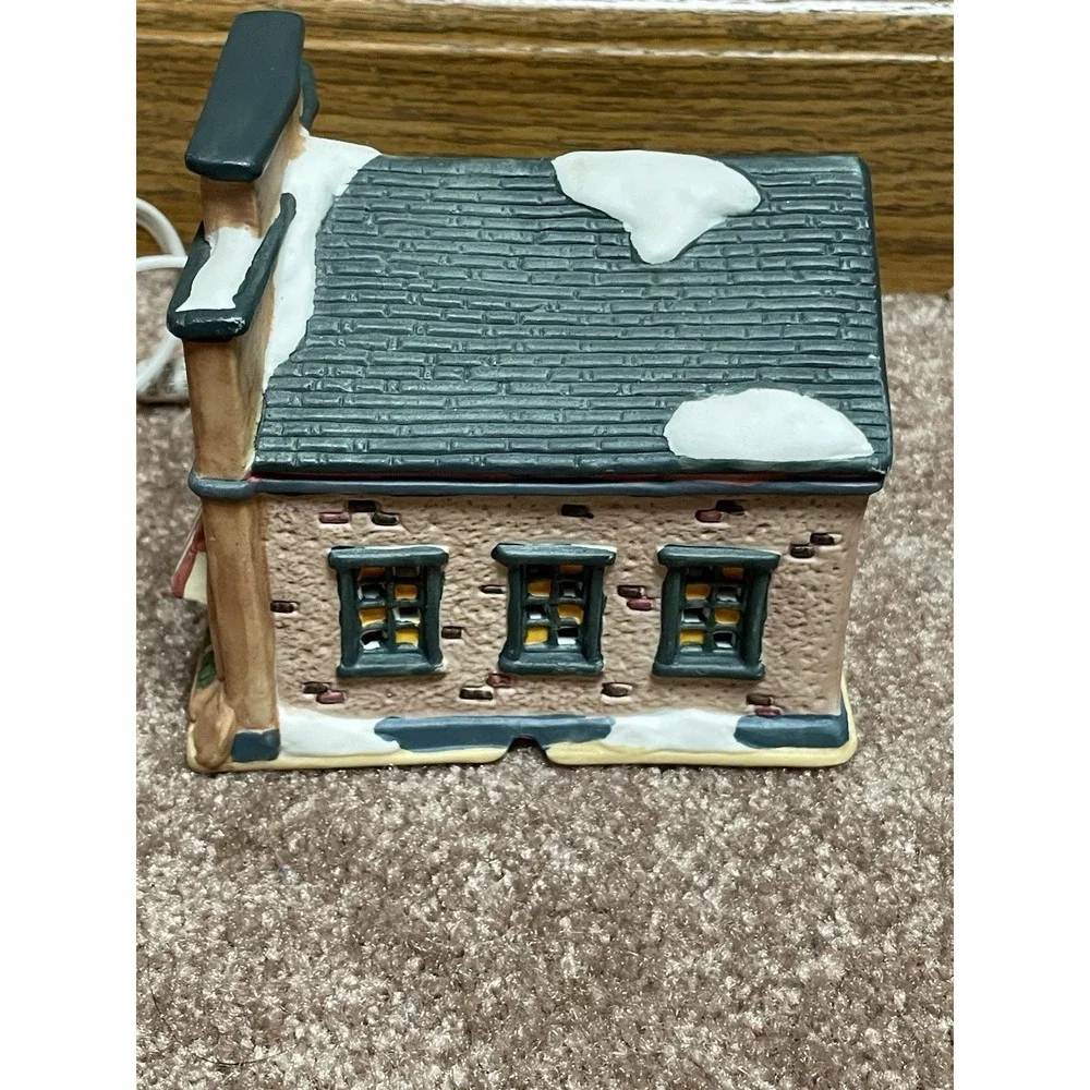 Dickens Sugar Creek County‎ Porcelain General Store Lighted Collectable 1996